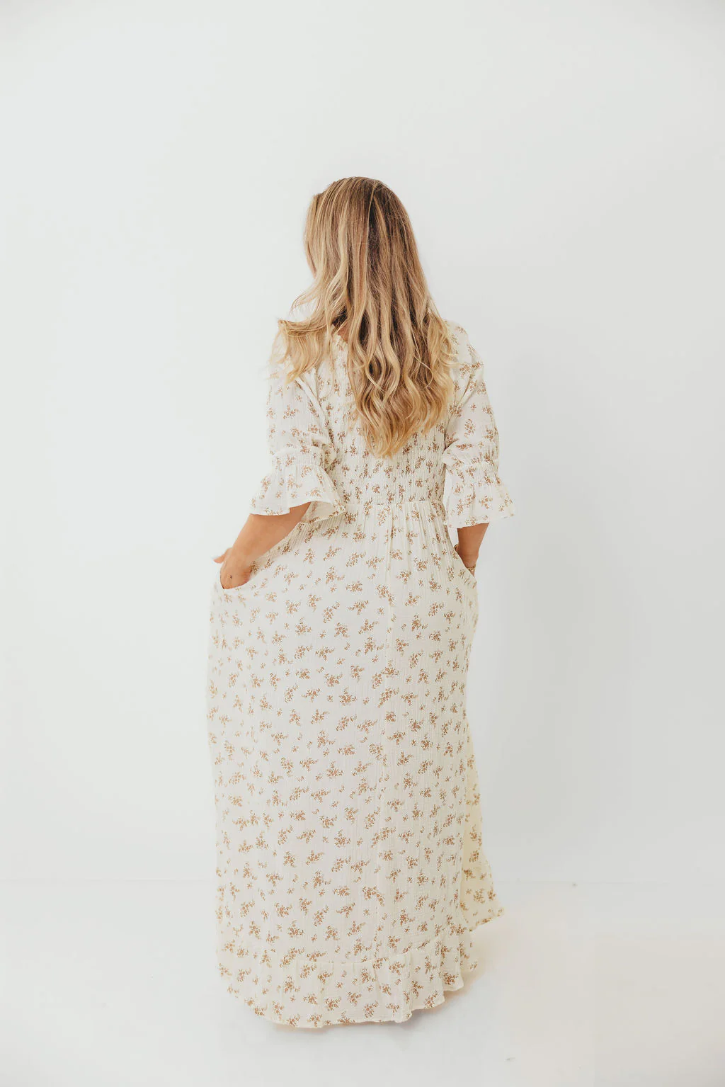 Sienna Maxi Dress in Cream - Image 15