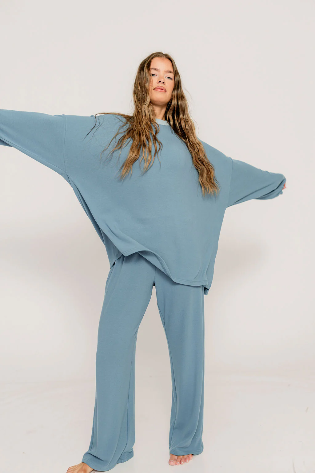 Naomi Oversized Fleece Long Sleeve Top in Slate Blue - Image 3