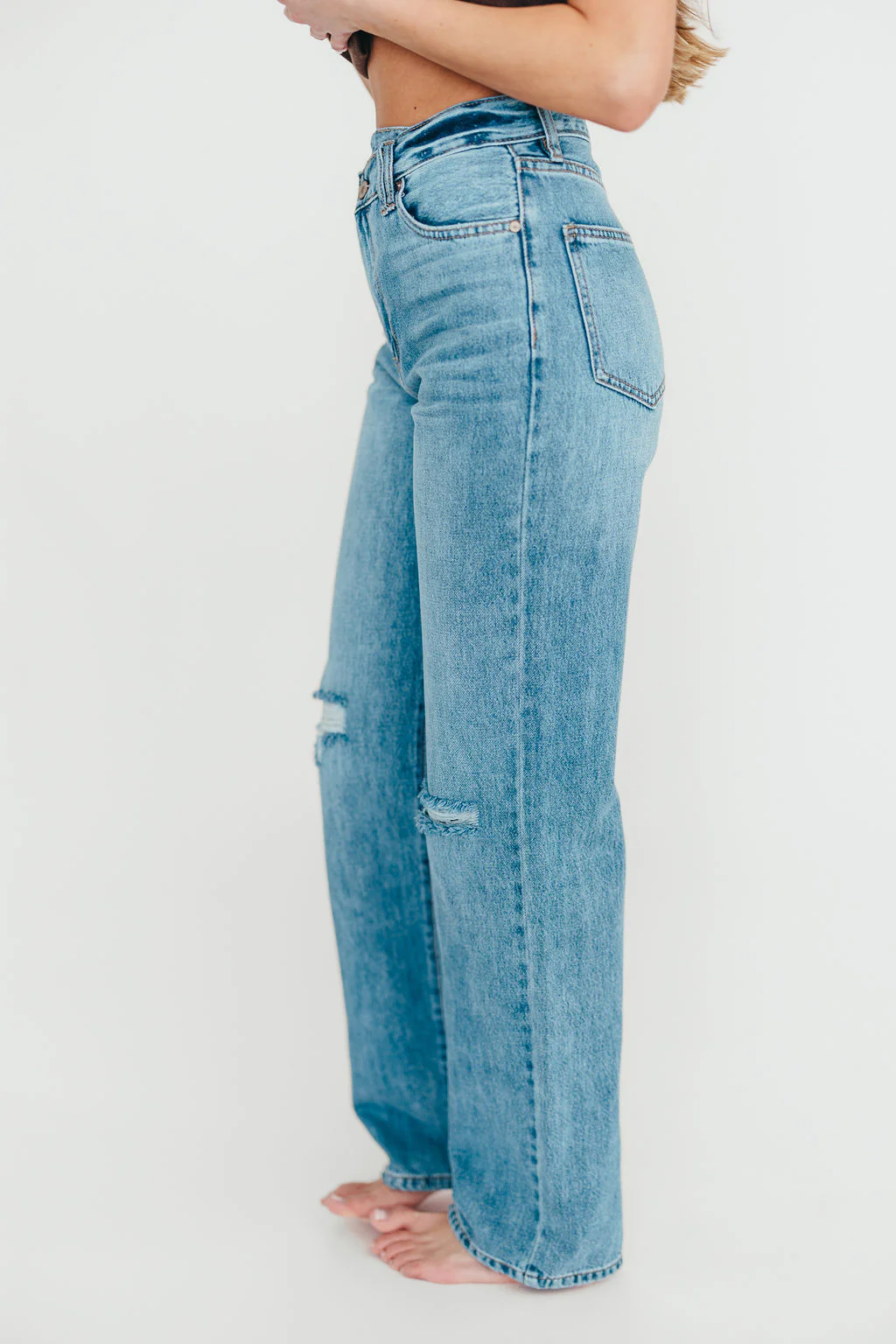 Tiffany 90s High-Rise Crisscross Waist Straight Jeans in Light Wash - Image 10