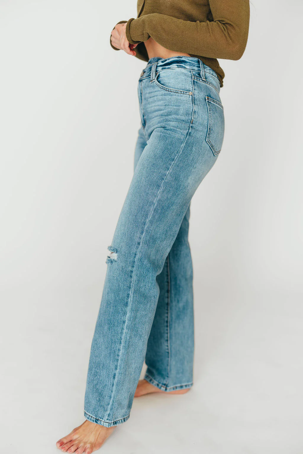Tiffany 90s High-Rise Crisscross Waist Straight Jeans in Light Wash - Image 5