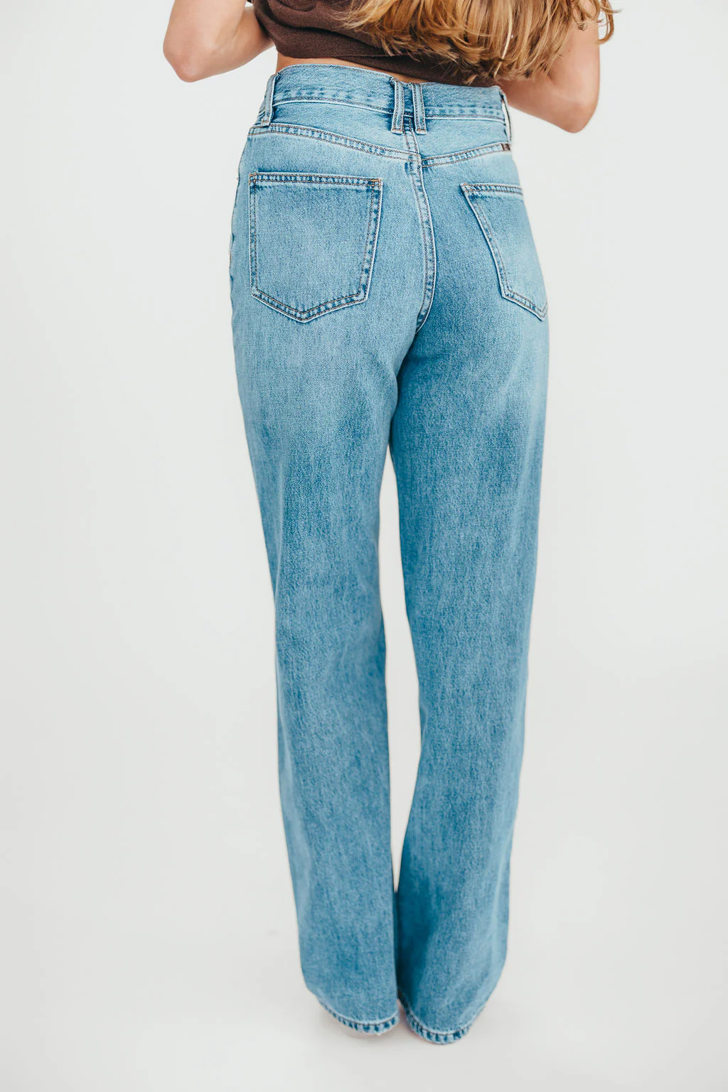 Tiffany 90s High-Rise Crisscross Waist Straight Jeans in Light Wash - Image 9