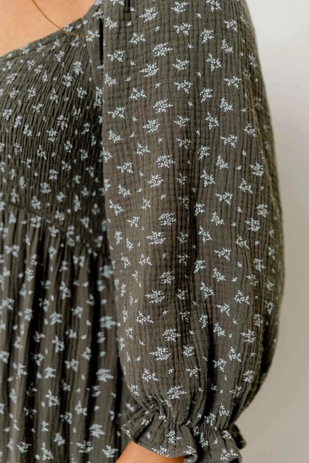 Sienna 100% Cotton Puff Sleeve Maxi Dress in Forest Foliage - Bump Friendly - Image 8