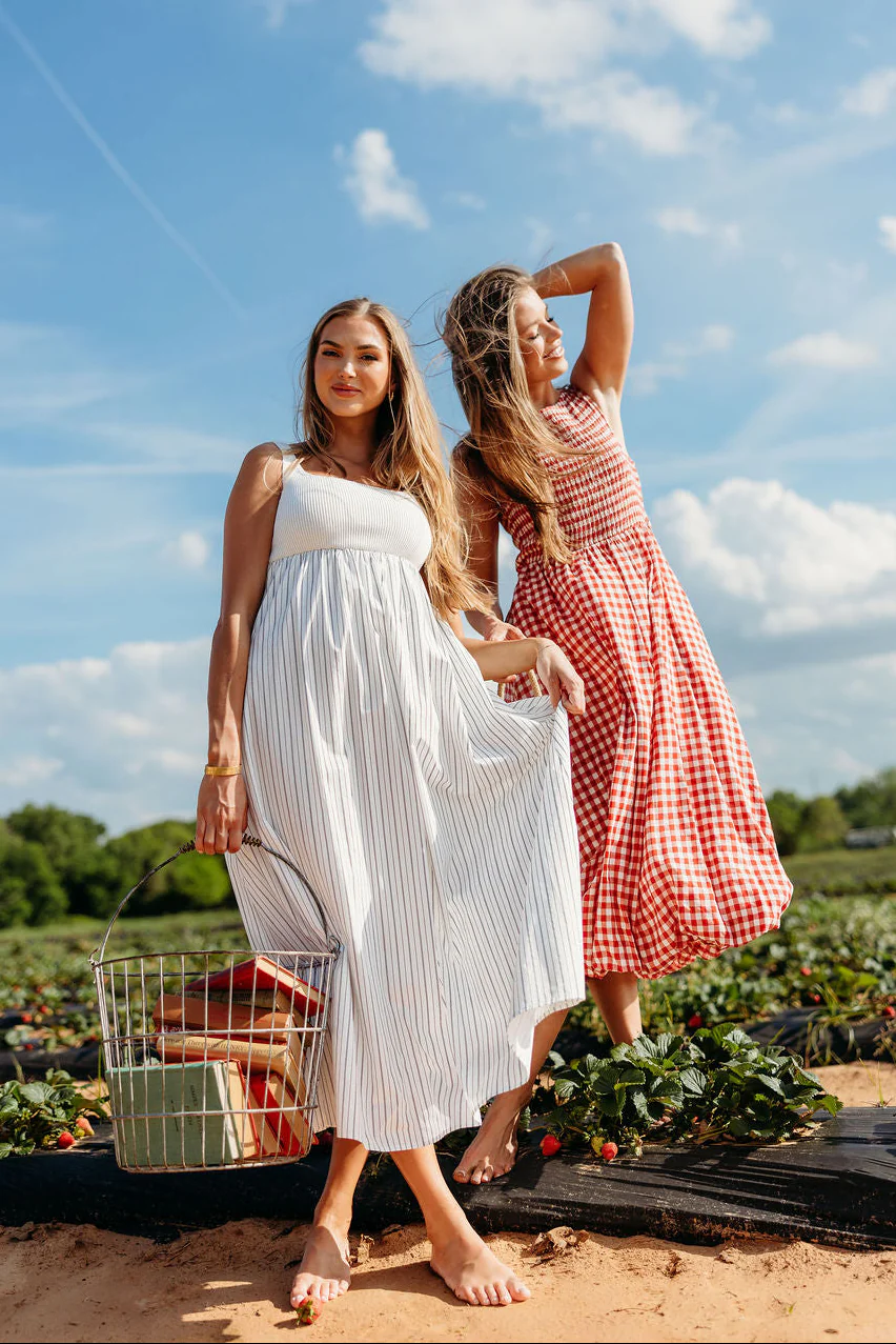 Avril Ribbed Knit Bodice Maxi Dress in Off-White Stripe - Image 2