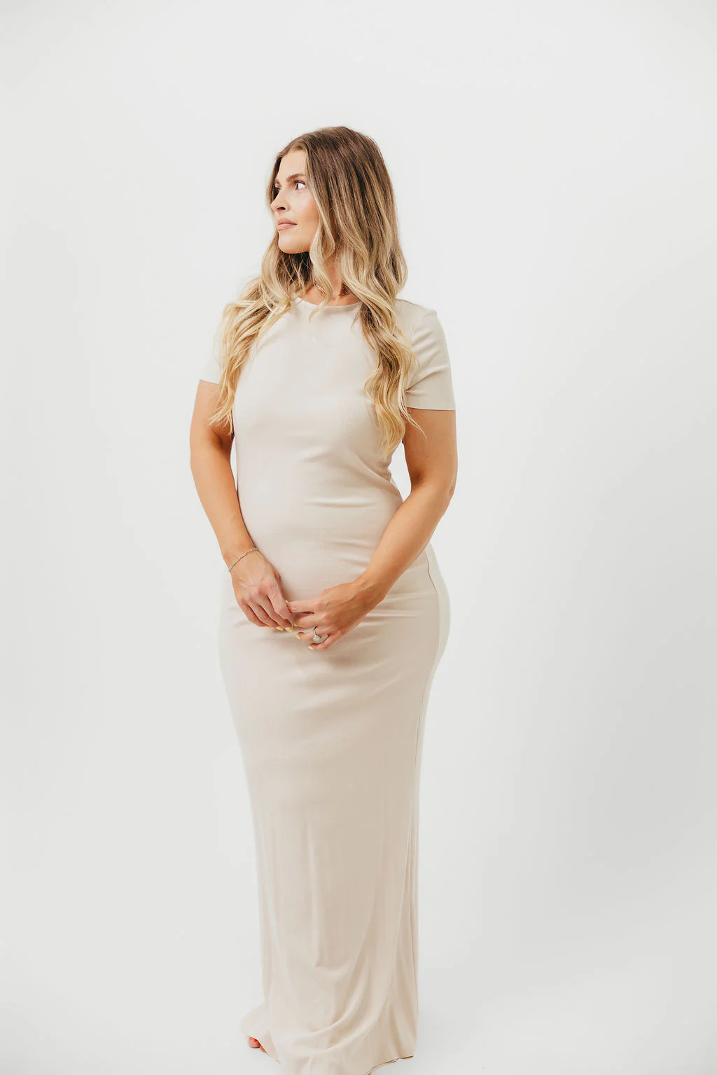 The Charlie Ribbed Maxi Dress in Light Peach - Bump Friendly - Image 6