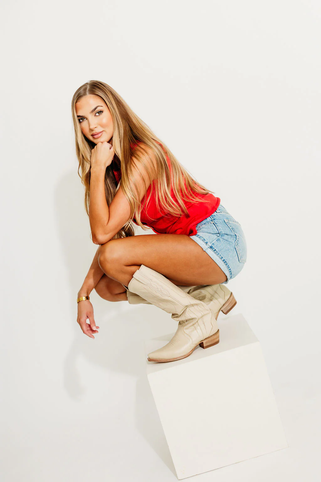Rayna Vintage High Rise Shorts in Light Denim - Image 5