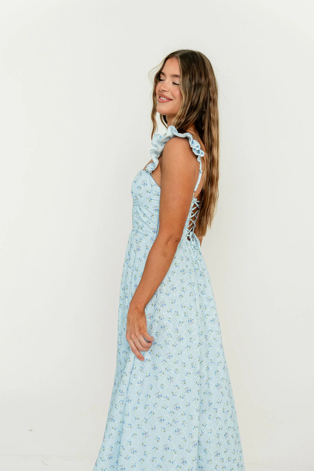 ASTR Wedelia Midi Dress in Blue Floral - Image 5